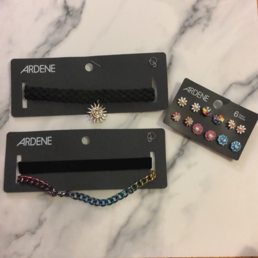 *3/$20* Ardenes Retro Choker and Earring Bundle